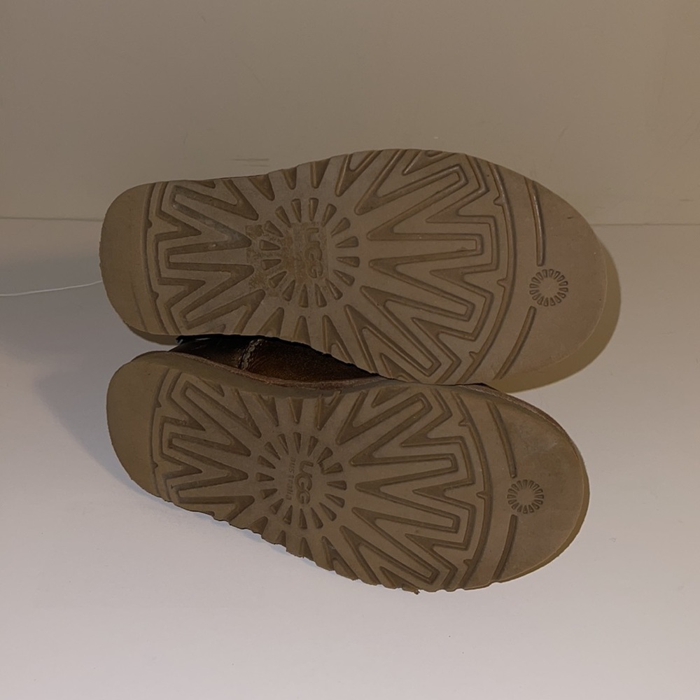 UGG Australia Bronze Leather Boots - Women’s Size 6 - Picture 8 of 9
